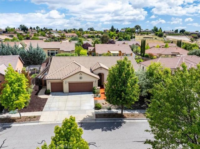 204 Victoria Court, Paso Robles, CA 93446