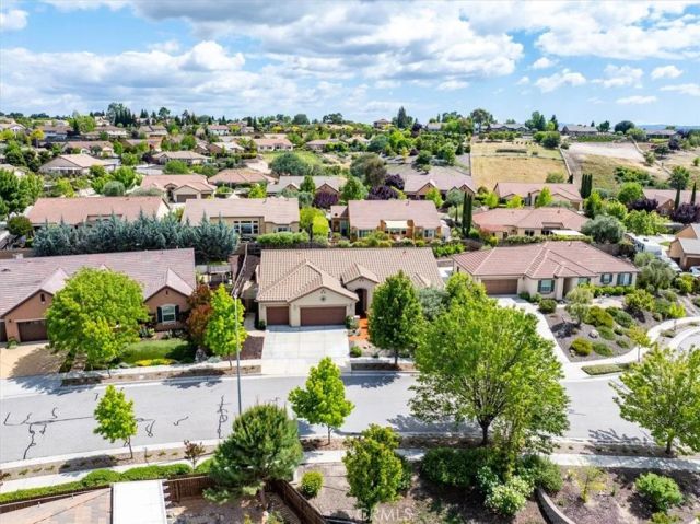 204 Victoria Court, Paso Robles, CA 93446