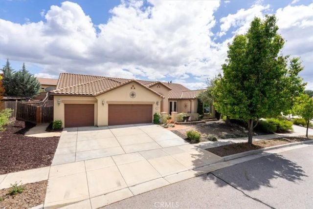 204 Victoria Court, Paso Robles, CA 93446