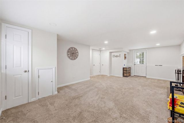 237 Woodlawn Avenue, Saint James, NY 11780