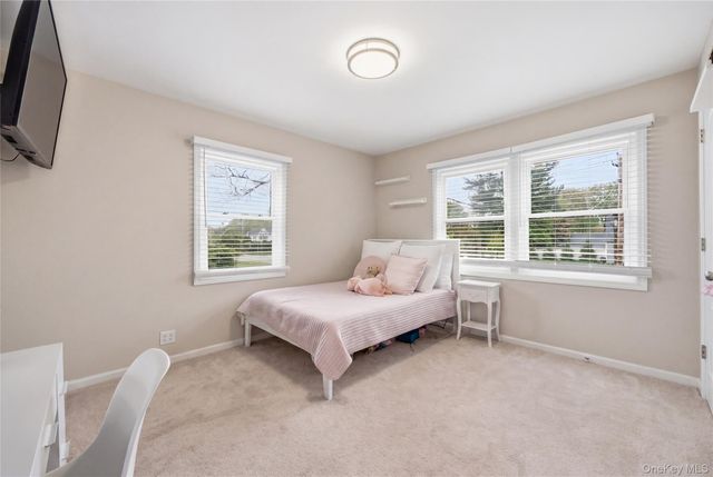 237 Woodlawn Avenue, Saint James, NY 11780