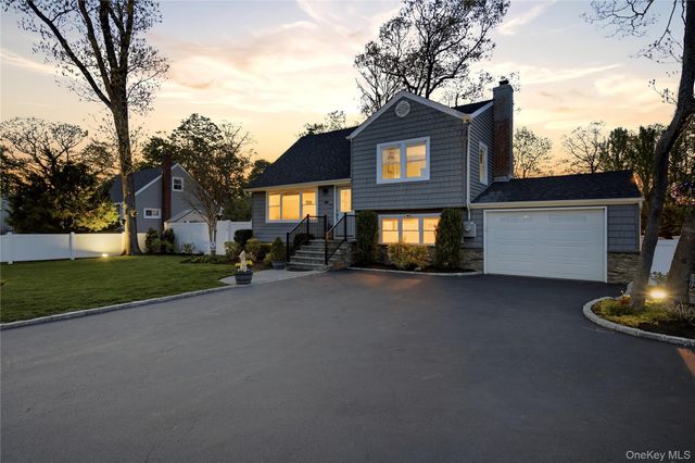 237 Woodlawn Avenue, Saint James, NY 11780