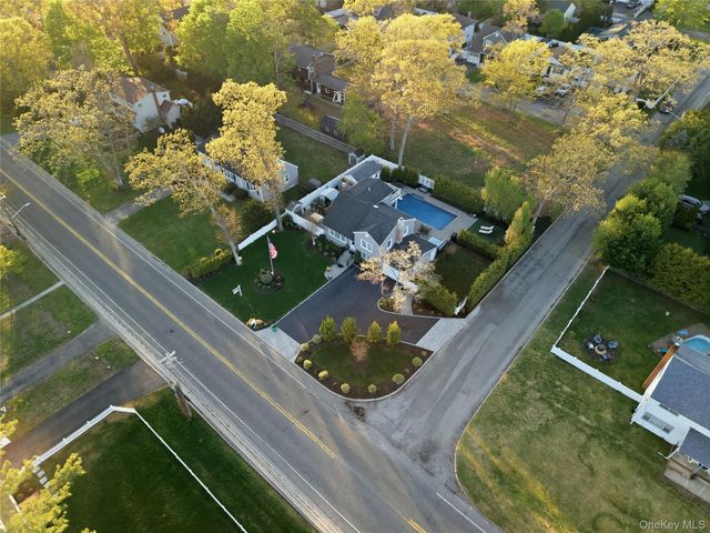 237 Woodlawn Avenue, Saint James, NY 11780