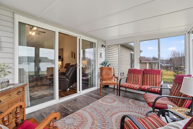 606 Timberlane Drive, Kendallville, IN 46755