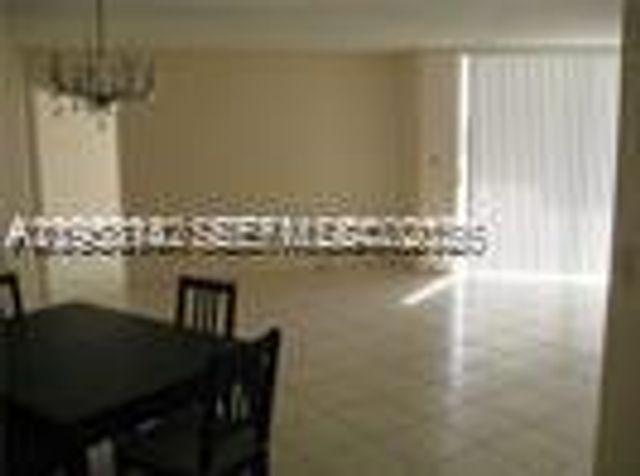 1200 NE Miami Gardens Dr 315W, Miami, FL 33179