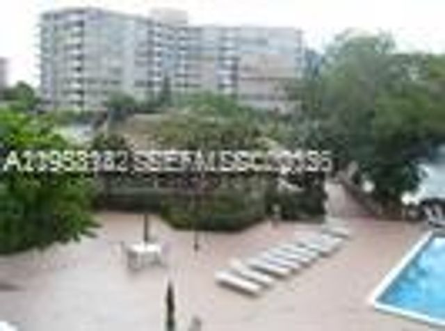 1200 NE Miami Gardens Dr 315W, Miami, FL 33179