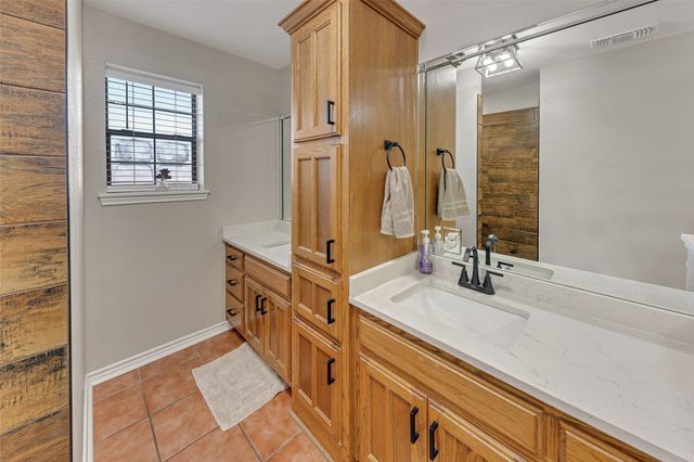 283 County Road 4440, Winnsboro, TX 75494