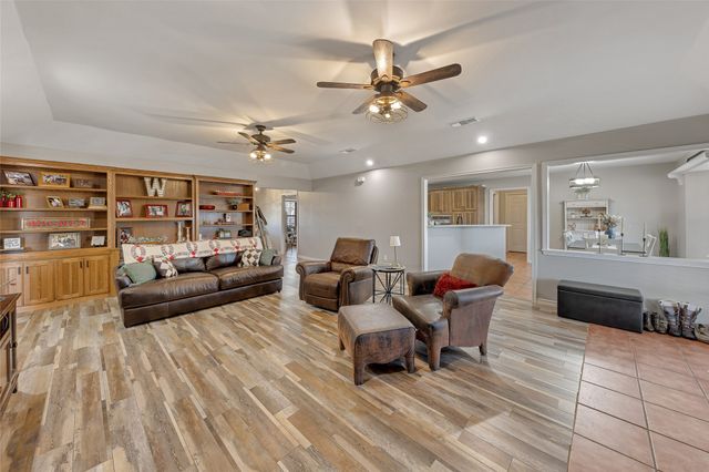 283 County Road 4440, Winnsboro, TX 75494