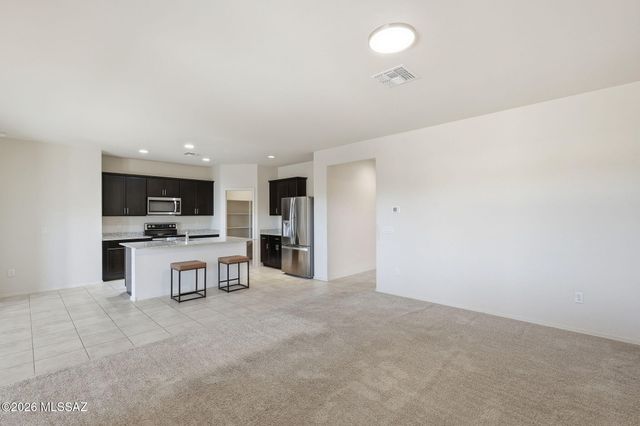 920 W Calle Falerno, Sahuarita, AZ 85629
