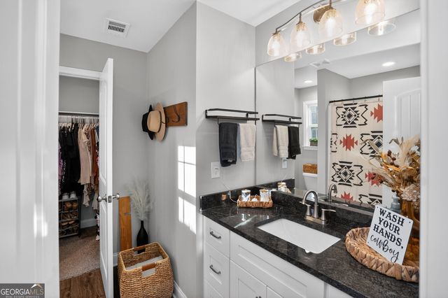 634 Grove Street, Barnesville, GA 30204