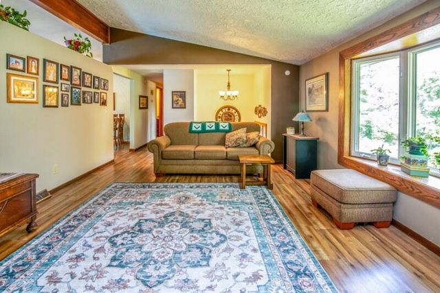 N7403 Switzke ROAD, Watertown, WI 53094