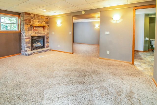 N7403 Switzke ROAD, Watertown, WI 53094