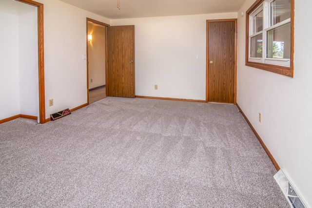 N7403 Switzke ROAD, Watertown, WI 53094