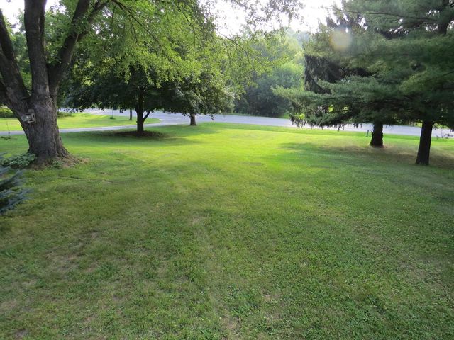 N7403 Switzke ROAD, Watertown, WI 53094