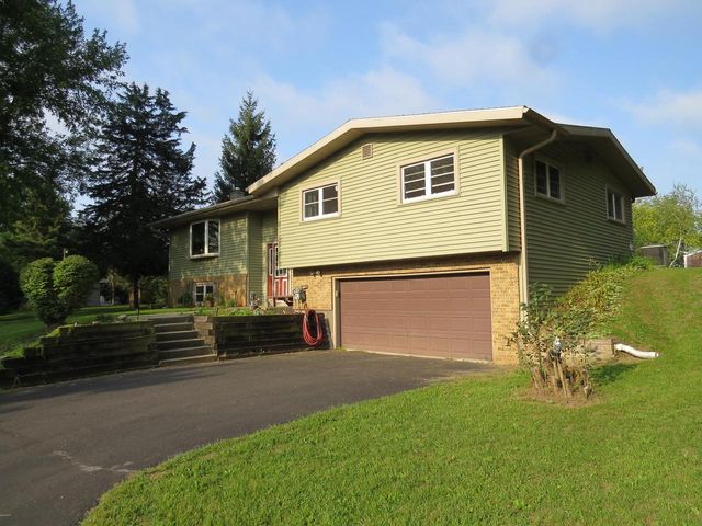 N7403 Switzke ROAD, Watertown, WI 53094
