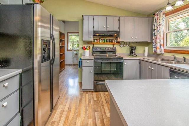 N7403 Switzke ROAD, Watertown, WI 53094