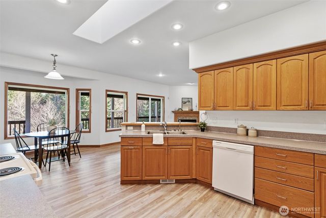 112 Rosewood Estates Lane, Chehalis, WA 98532