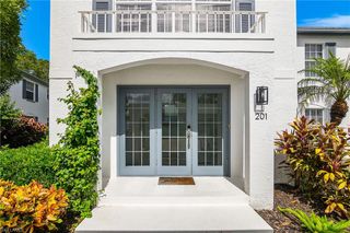 853 Tanbark DR 201, Naples, FL 34108