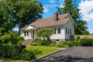 2915 Hyatt Street, Yorktown Heights, NY 10598