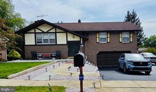 16 IRONSTONE DR, Reading, PA 19606
