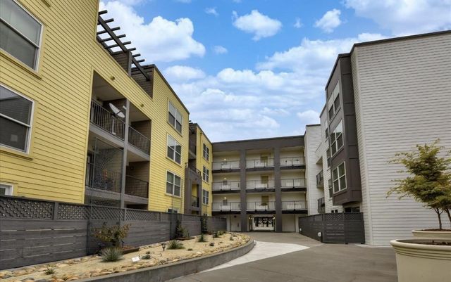 8400 Oceanview Terrace 120, San Francisco, CA 94132
