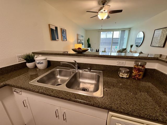 8400 Oceanview Terrace 120, San Francisco, CA 94132