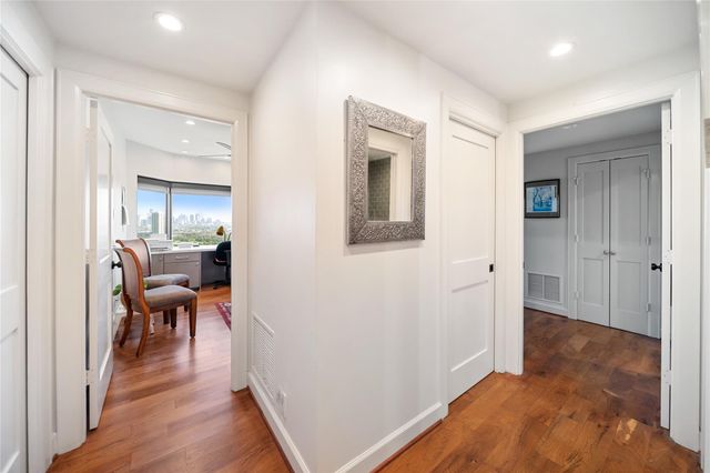 2001 Holcombe Boulevard 2502, Houston, TX 77030