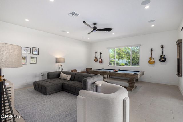 5426 E SWEETWATER Avenue, Scottsdale, AZ 85254