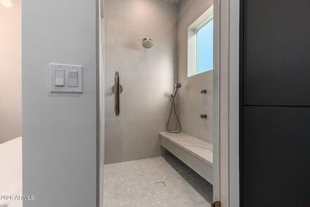 5426 E SWEETWATER Avenue, Scottsdale, AZ 85254