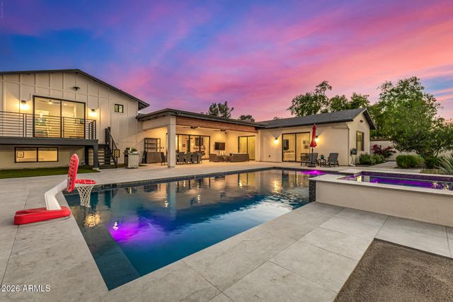 5426 E SWEETWATER Avenue, Scottsdale, AZ 85254