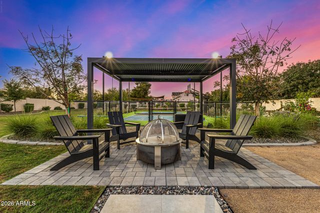 5426 E SWEETWATER Avenue, Scottsdale, AZ 85254