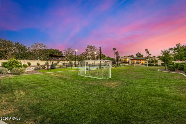 5426 E SWEETWATER Avenue, Scottsdale, AZ 85254