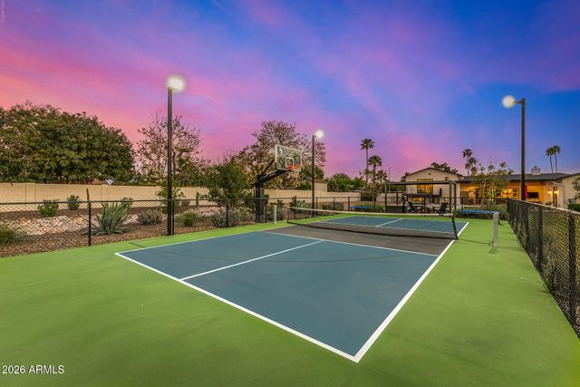 5426 E SWEETWATER Avenue, Scottsdale, AZ 85254