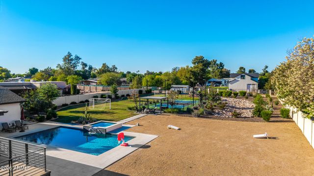 5426 E SWEETWATER Avenue, Scottsdale, AZ 85254