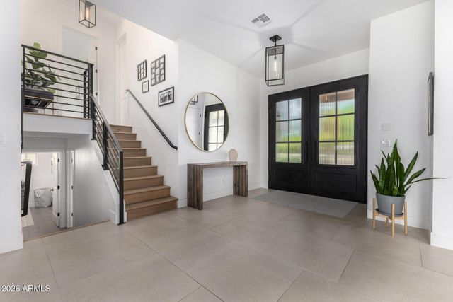 5426 E SWEETWATER Avenue, Scottsdale, AZ 85254