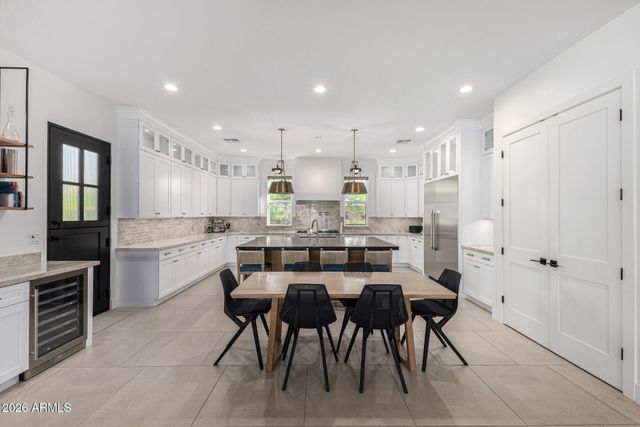 5426 E SWEETWATER Avenue, Scottsdale, AZ 85254