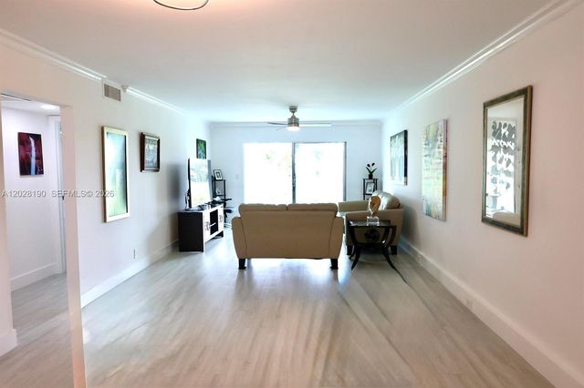 3004 Portofino Isle B2, Coconut Creek, FL 33066