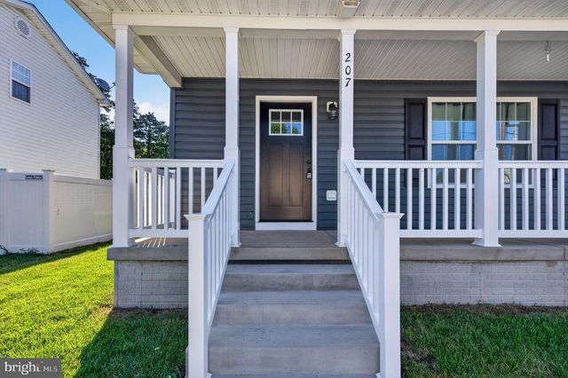 207 S LOUDOUN ST, Strasburg, VA 22657