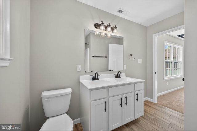 207 S LOUDOUN ST, Strasburg, VA 22657