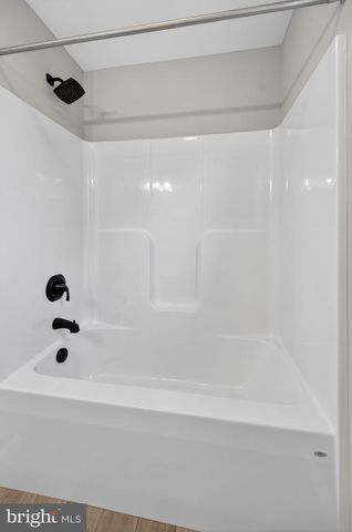 207 S LOUDOUN ST, Strasburg, VA 22657