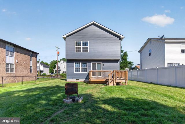 207 S LOUDOUN ST, Strasburg, VA 22657