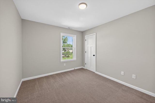207 S LOUDOUN ST, Strasburg, VA 22657