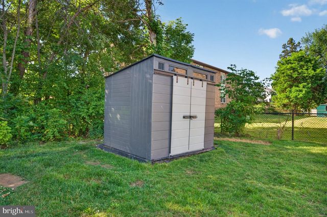 207 S LOUDOUN ST, Strasburg, VA 22657
