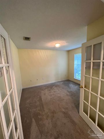 4966 Berkeley Forest Blvd, Gulf Breeze, FL 32563