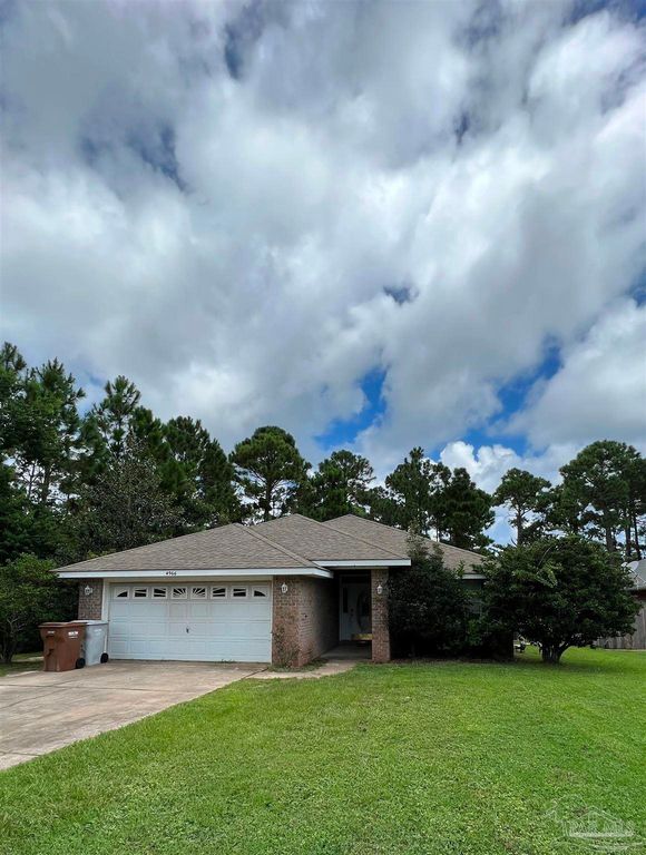4966 Berkeley Forest Blvd, Gulf Breeze, FL 32563