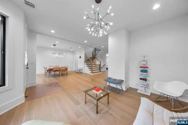4 Wedgehill Lane, Montvale, NJ 07645