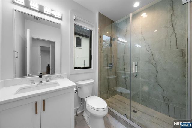 4 Wedgehill Lane, Montvale, NJ 07645