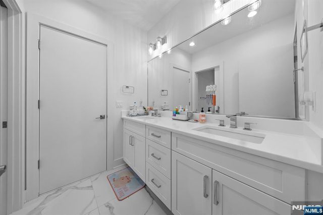 4 Wedgehill Lane, Montvale, NJ 07645