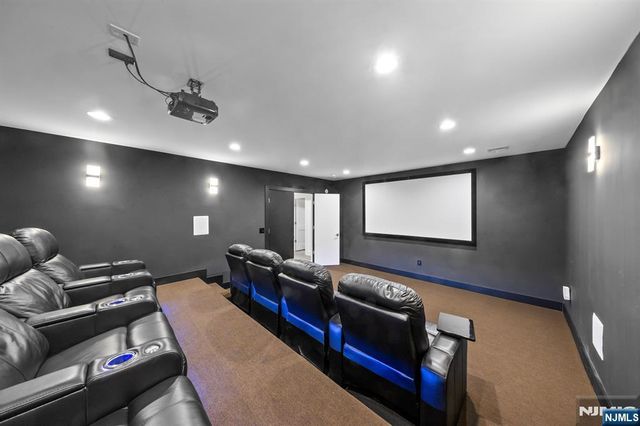 4 Wedgehill Lane, Montvale, NJ 07645