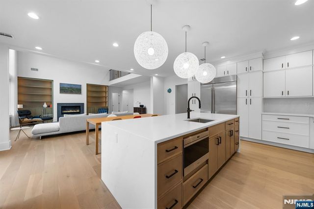 4 Wedgehill Lane, Montvale, NJ 07645